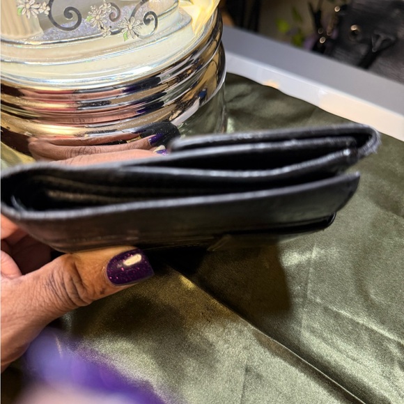 Gucci Black Leather Women's Bag - Picture 11 of 11